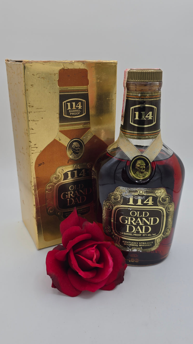 Old Grand Dad 114 proof Lot 18 with box, 91 on glass (National Distiller's)