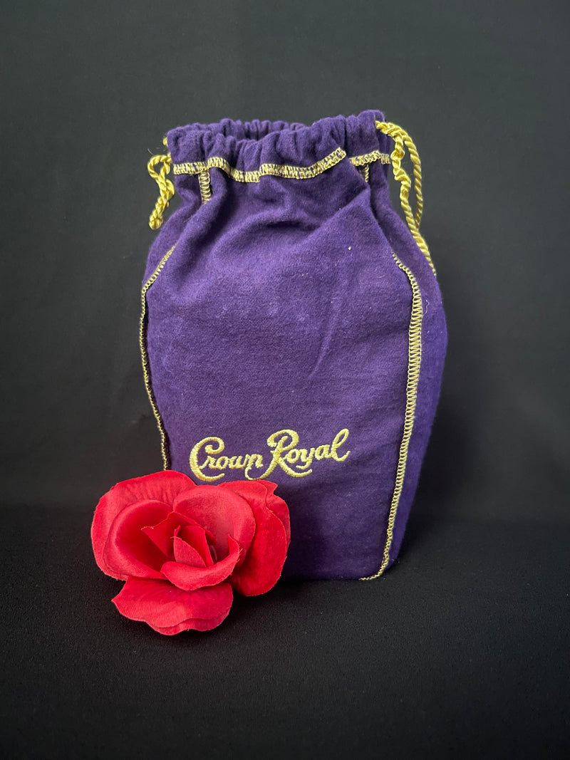 Crown Royal w/bag & box 1L 1982