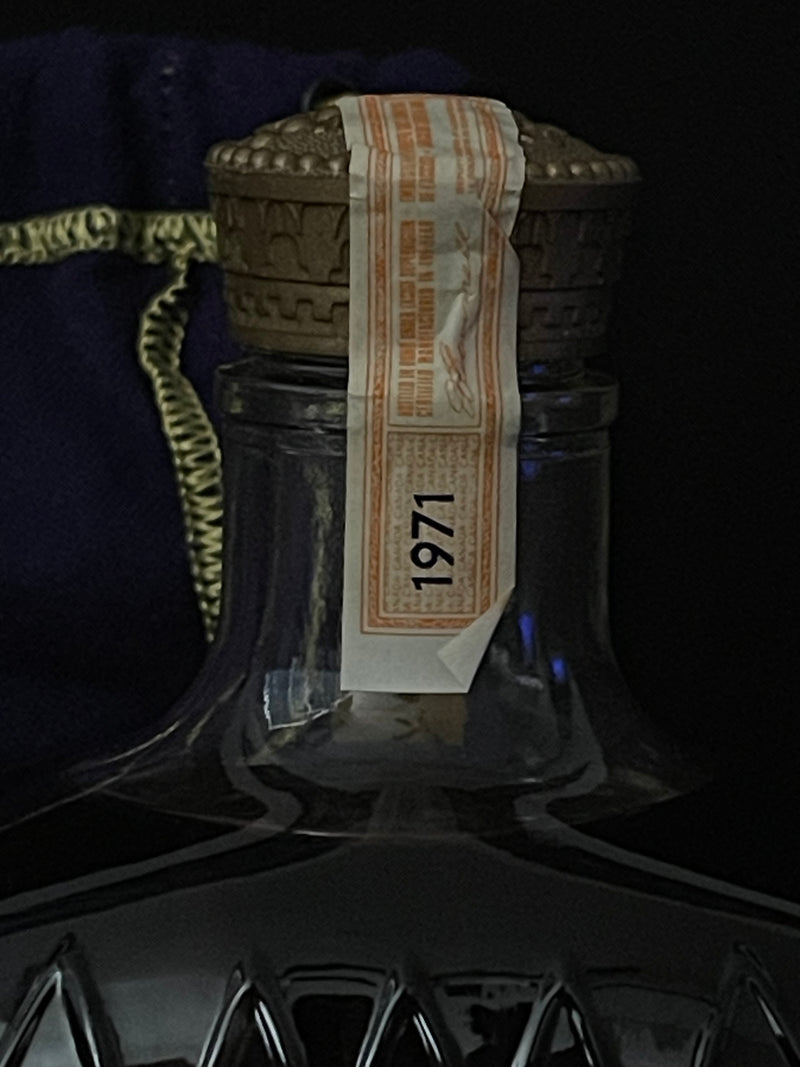 Crown Royal w/bag & box 1L 1971