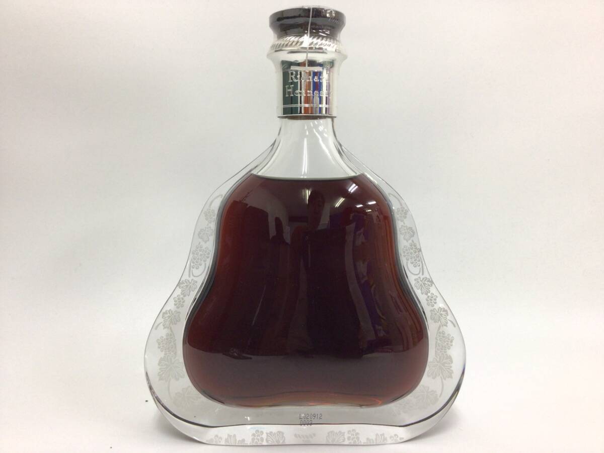 Richard Hennessy (1st Release) Wooden Top with box & stopper
