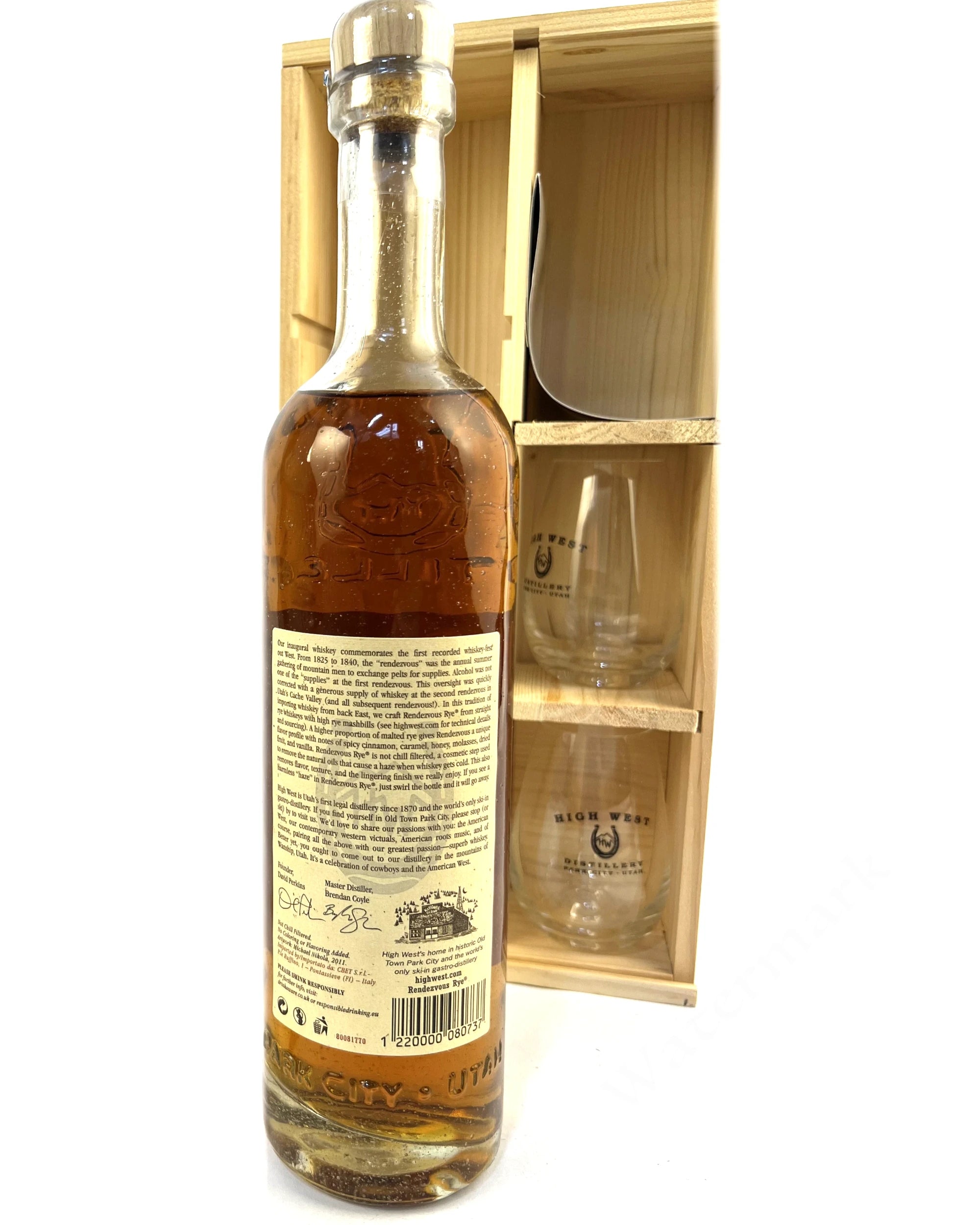 Rendezvous Rye 2019 with gift box and glasses
