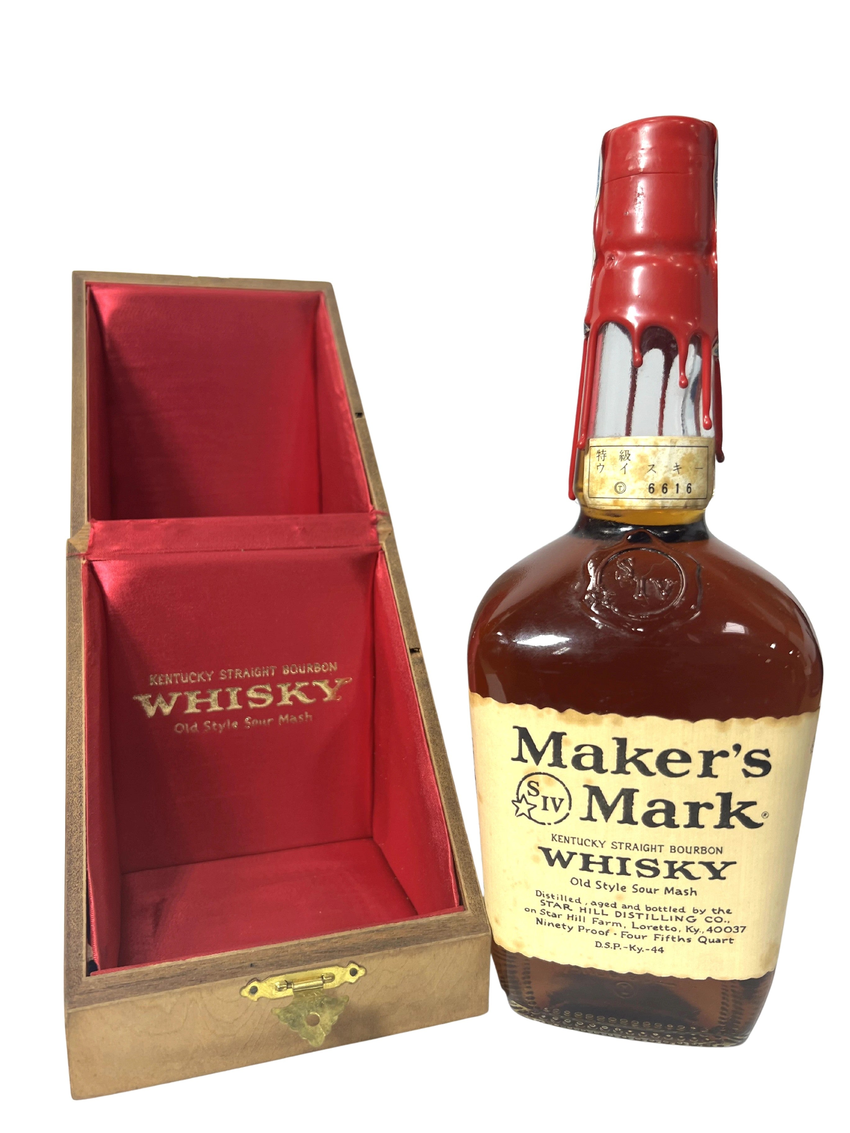 Maker's Mark Red Wax 1972 with wooden box -bottle front
