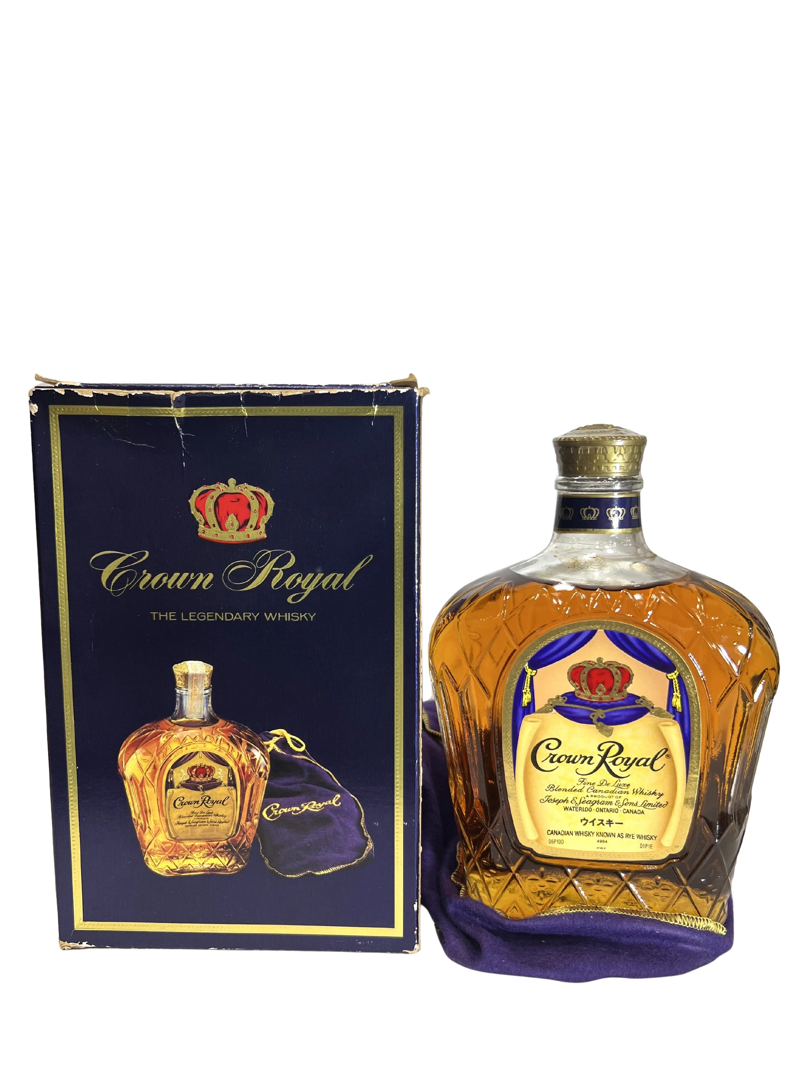 Crown Royal Fine De Luxe (1990's?) -bottle front